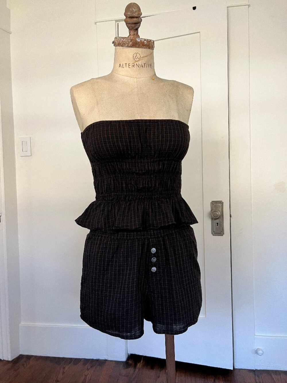 HEARTLOOM BROWN & NAVY GINGHAM STRAPLESS TOP AND SHORT SET